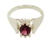 Ring mit Rhodolith, Diamant