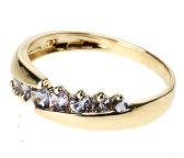 Gold-Ring mit Tansaniten