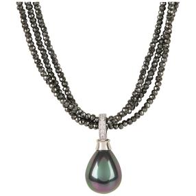 Collier Hämatit+Clipanh. Muschelkernperle peacock