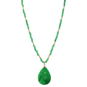 Kette mit Anhänger Jade