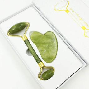 Jade Roller mit Massagestein mit Schmuckbox