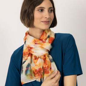 Seidenschal mit Blumen