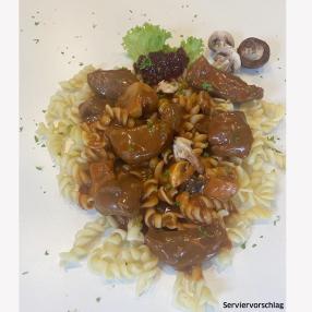 Hirschedelgulasch 320g mit 150g Spirelli