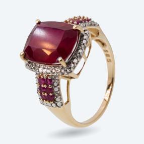 Ring 585 Gelbgold Rubin behandelt