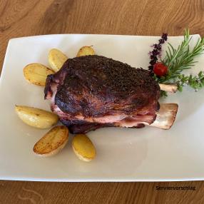 Kräuterhaxen mit Rosmarin