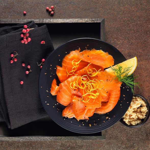 Norwegischer Räucherlachs & Senf-Dill-Sauce 200ml