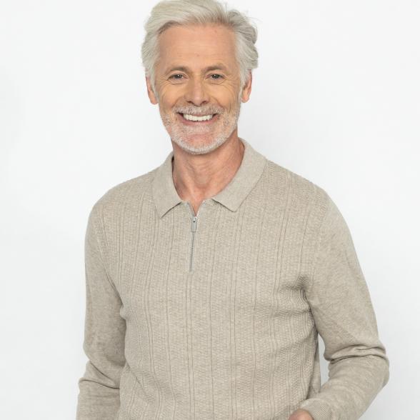 Herren-Pullover mit Polokragen stone