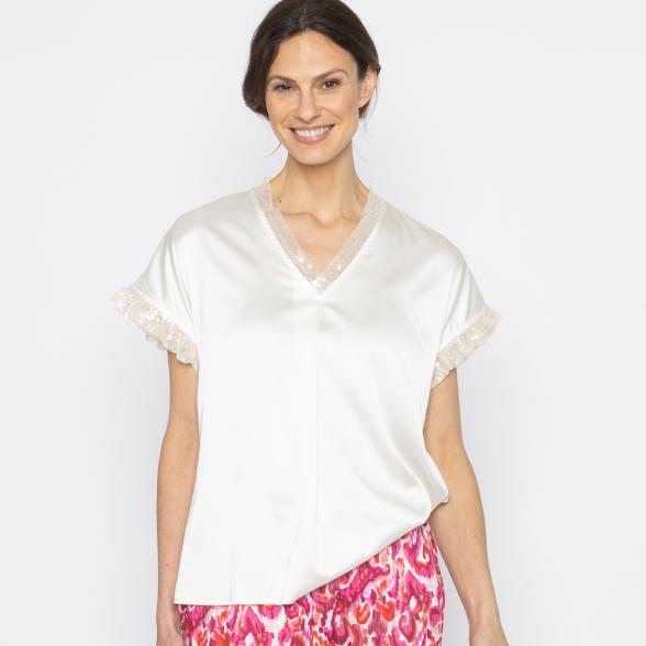 Signature Collection by H. S. Blusenshirt offwhite