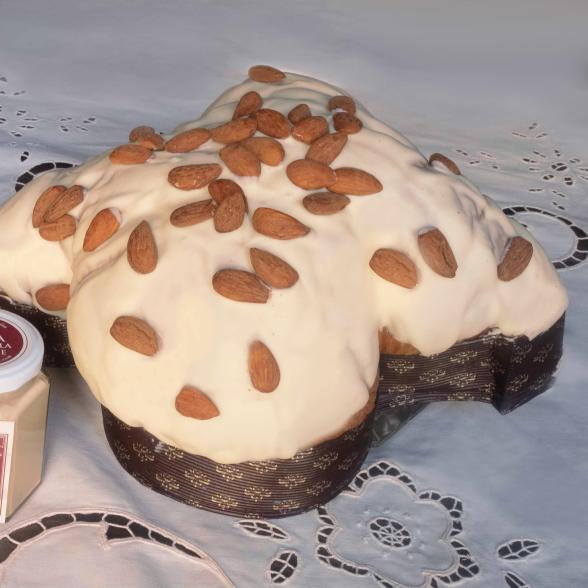 Colomba alla mandorla mit Mandelcreme