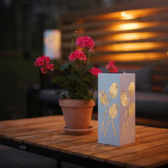 Thumbnail - LED-Solarstab Blattmuster
